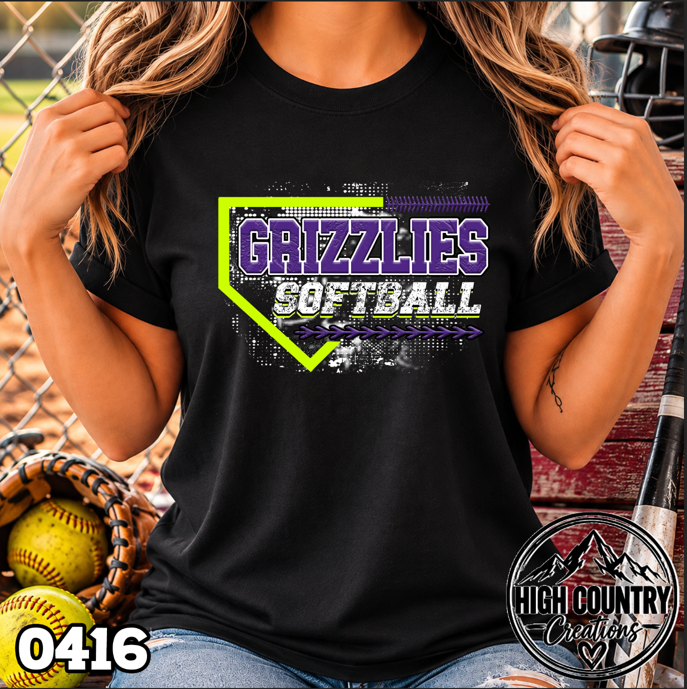0416 SOFTBALL DIAMOND GRUNGE